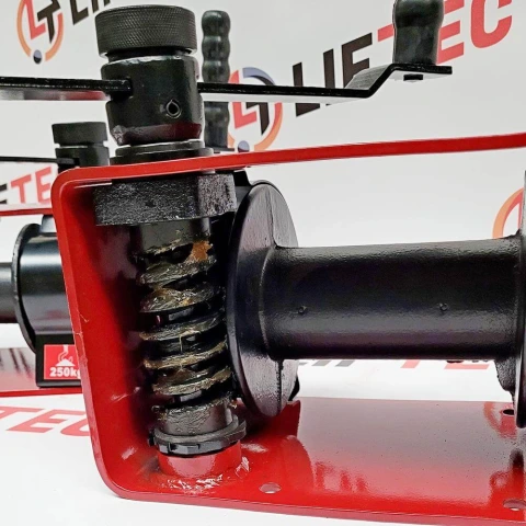 Лебідка ручна черв'ячна LIFTEC HW HD 250 кг Лебідка ручна черв'ячна LIFTEC HW HD 250 кг